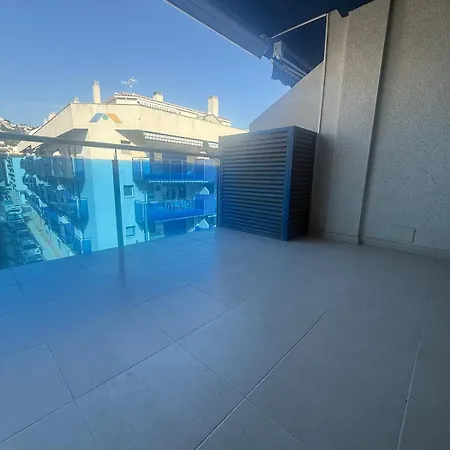 Centrico Con Piscina Y Parking Terraza Espaciosa