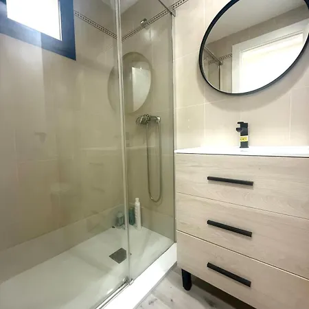 Centrico Con Piscina Y Parking Terraza Espaciosa Apartment *